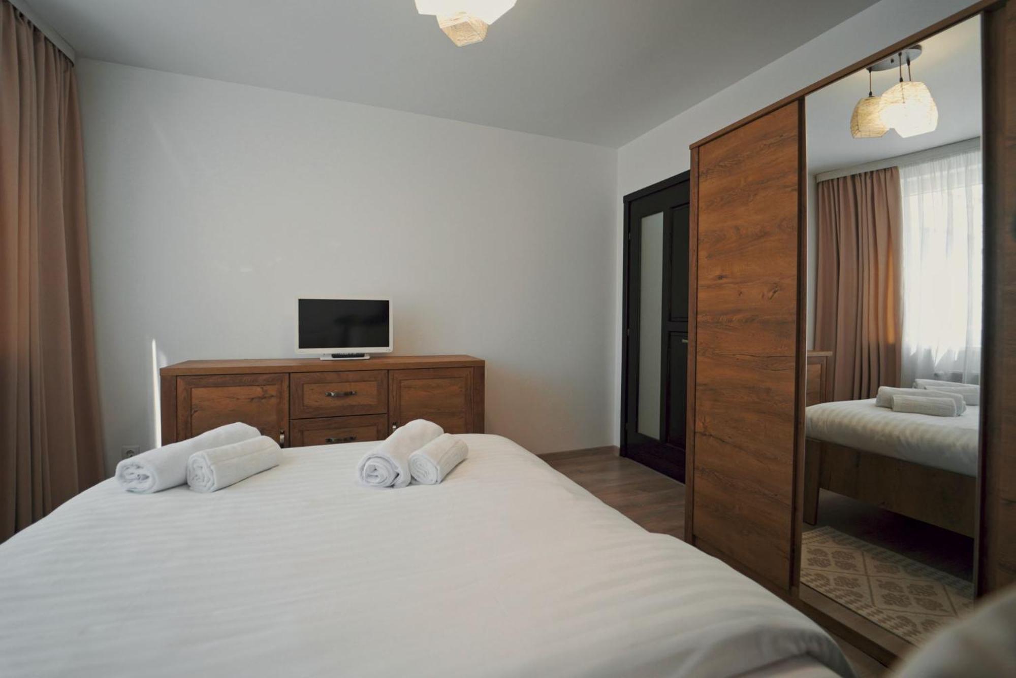 Luxury Apartament Ultracentral Of Suceava Esplanada エクステリア 写真