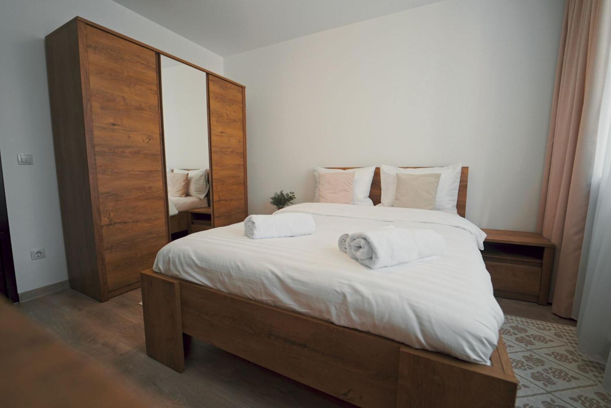 Luxury Apartament Ultracentral Of Suceava Esplanada エクステリア 写真
