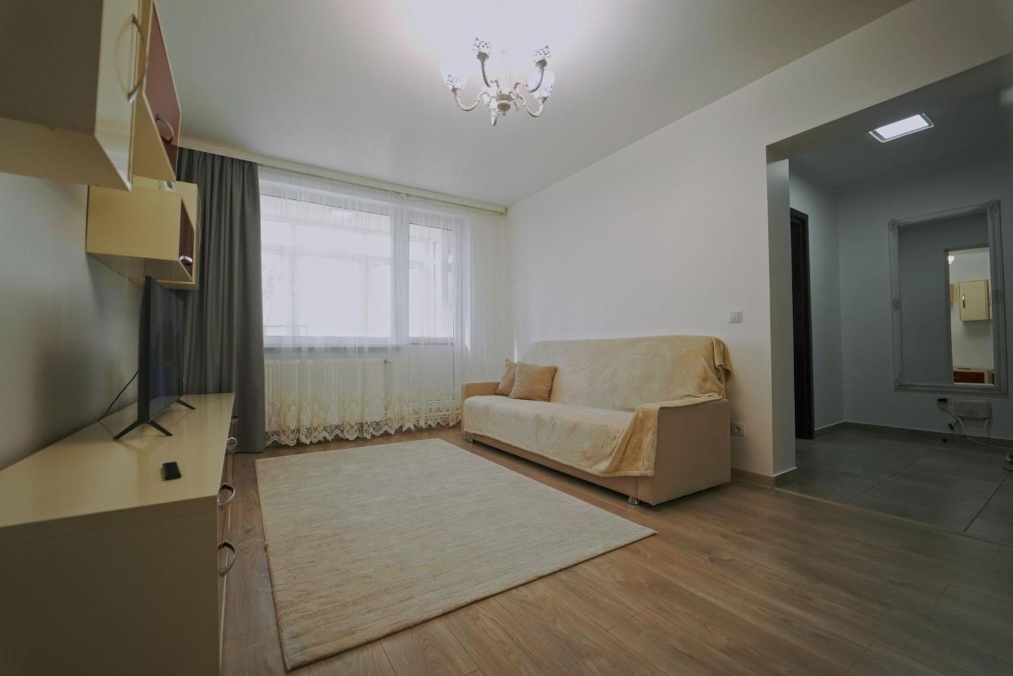 Luxury Apartament Ultracentral Of Suceava Esplanada エクステリア 写真