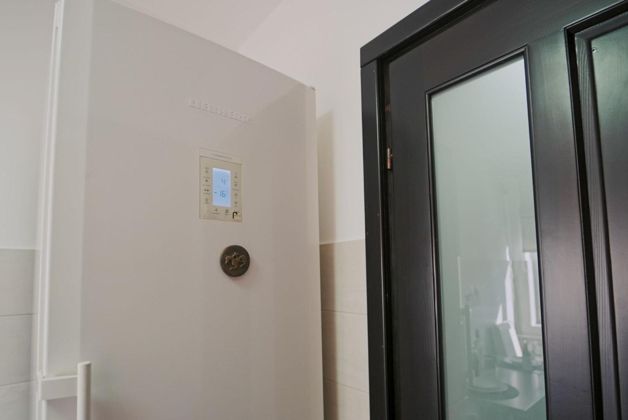 Luxury Apartament Ultracentral Of Suceava Esplanada エクステリア 写真
