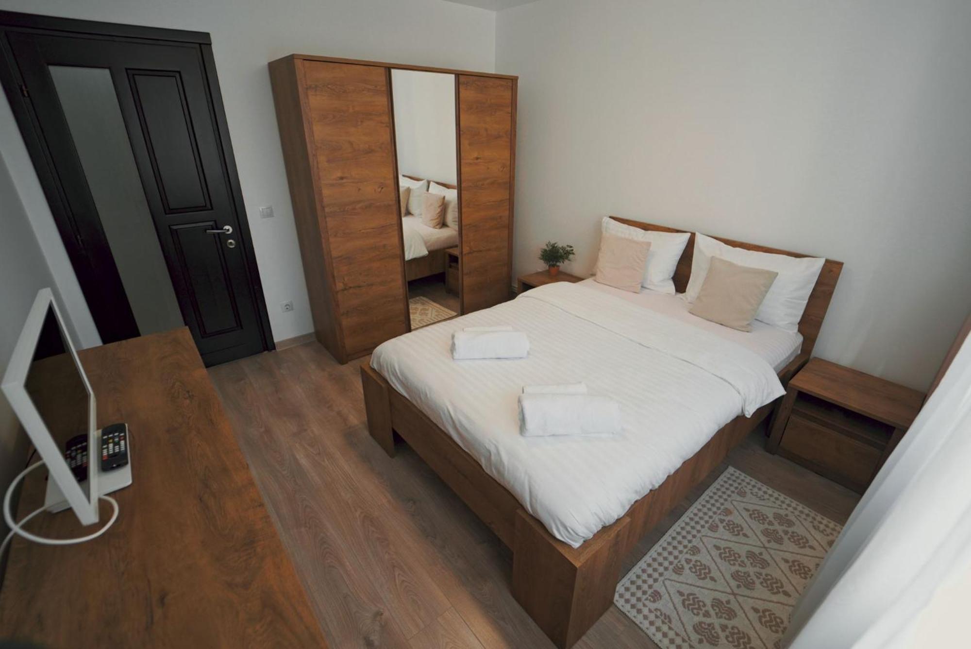 Luxury Apartament Ultracentral Of Suceava Esplanada エクステリア 写真